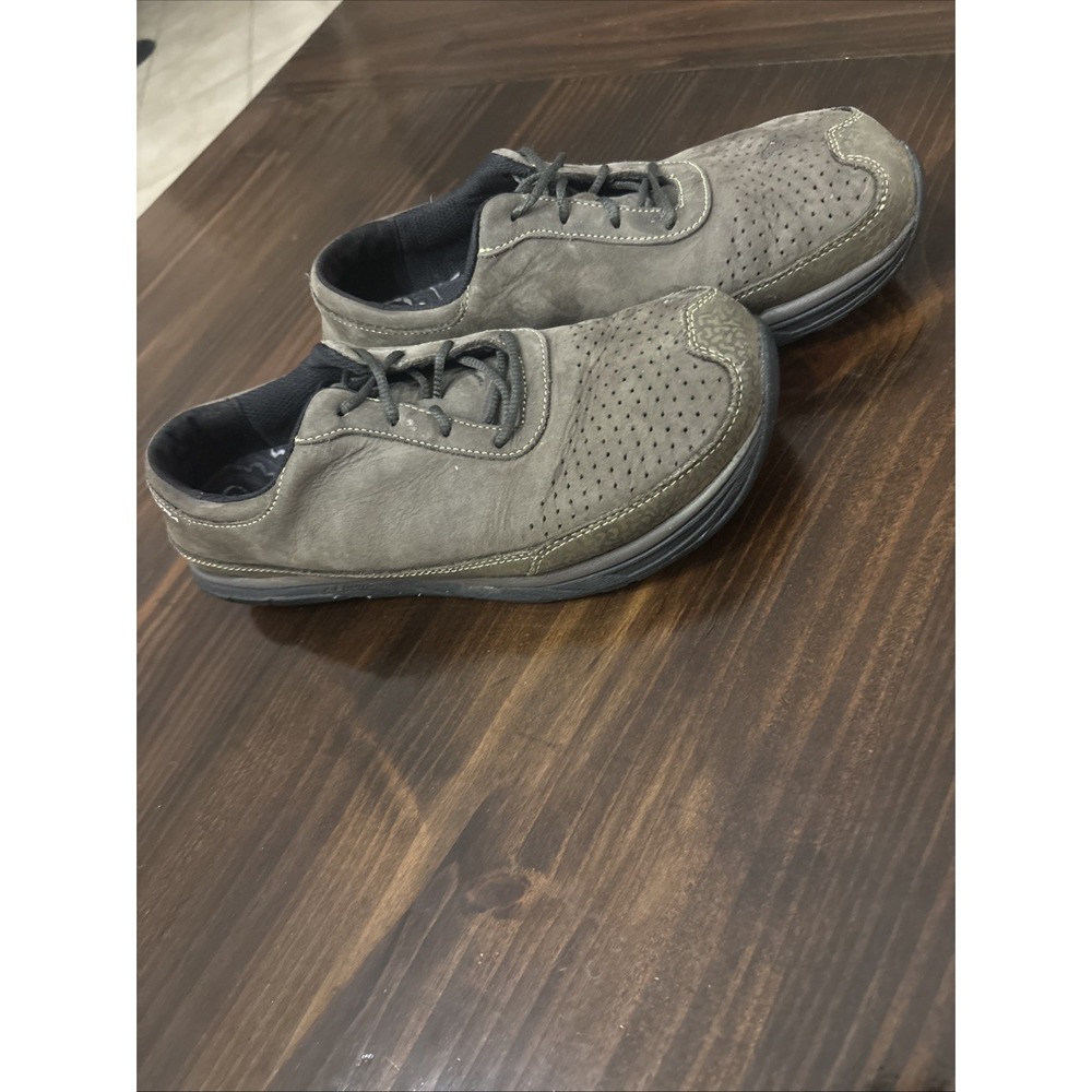 Altra Intuition Everyday Womens Size 9 Nubuck Leather Olive Green Walking Shoes